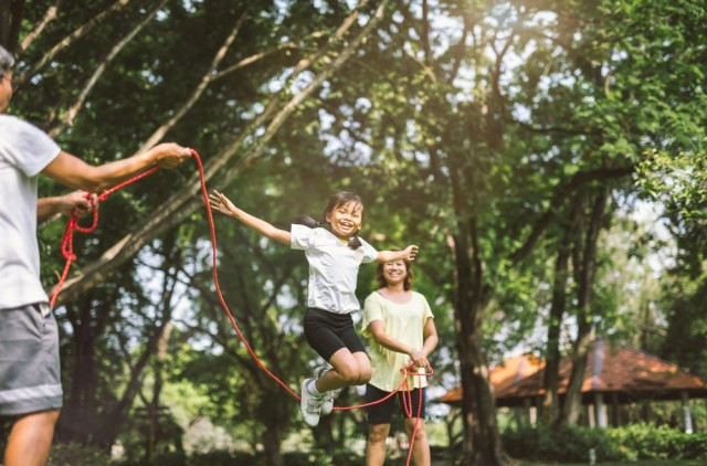 Mau Cepat Tinggi? Ini 11 Olahraga Peninggi Badan yang Efektif